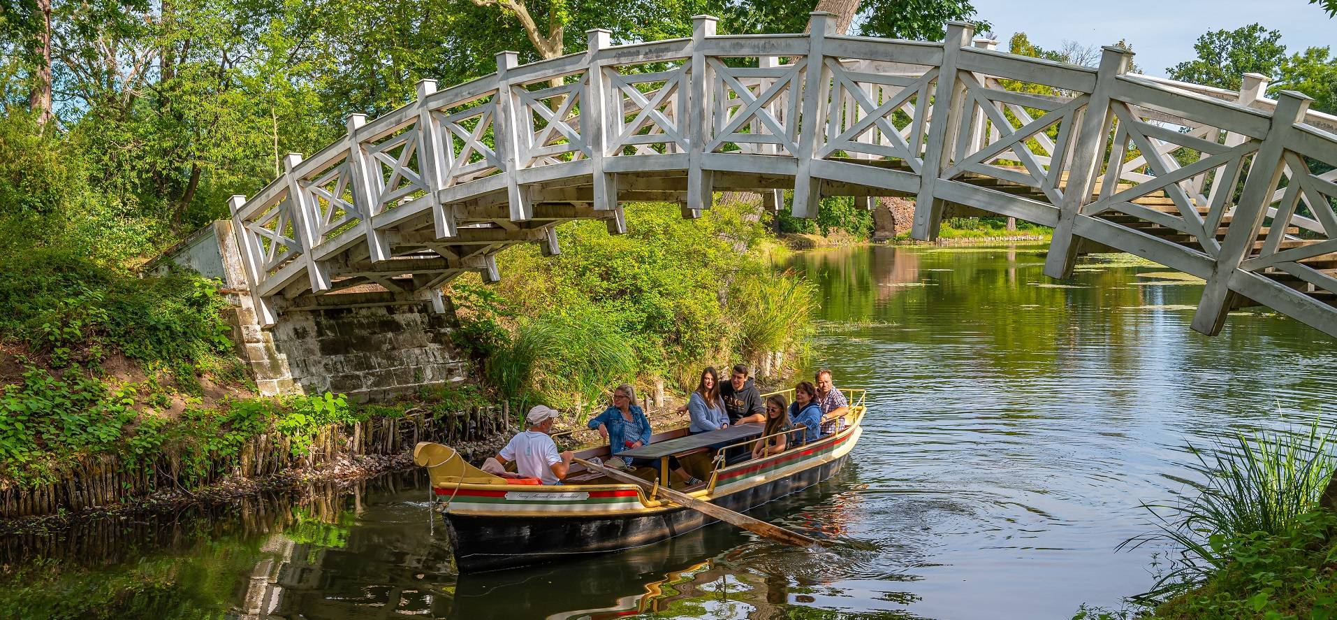 Gondelfahrt im Wörlitzer Park Gondelfahrt auf dem Wörlitzer See